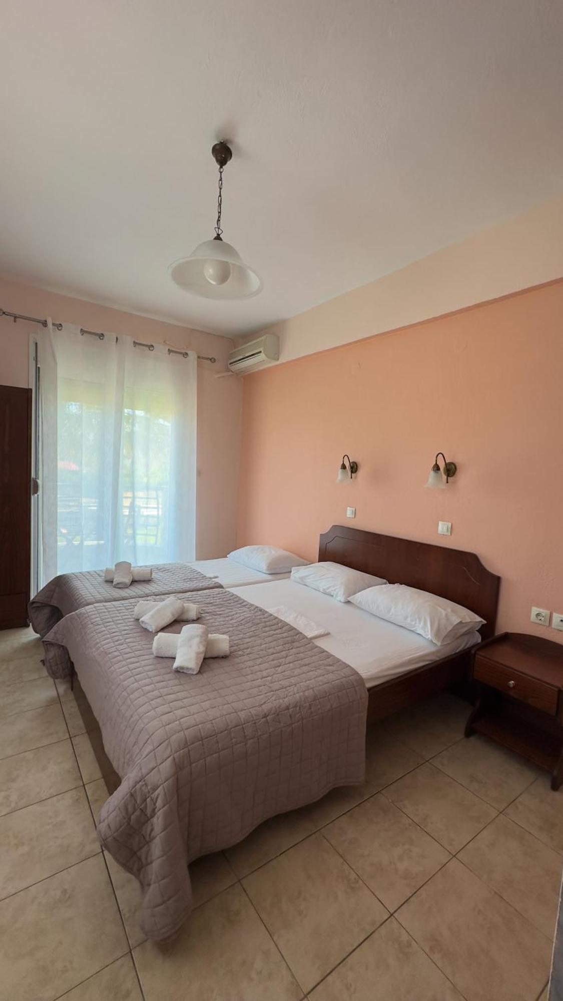 Tsipos Rooms Stavros  Ngoại thất bức ảnh
